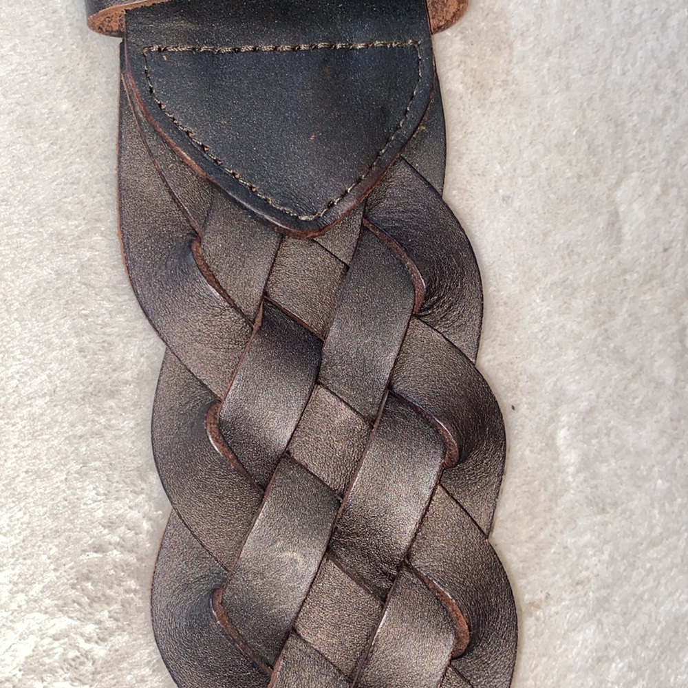 Club Monaco dark brown braided leather 2.5” wide statement belt Sz ML - Picture 4 of 4